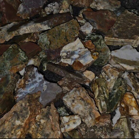 COPY - Mystery rock bag/box - Picture 3 of 3